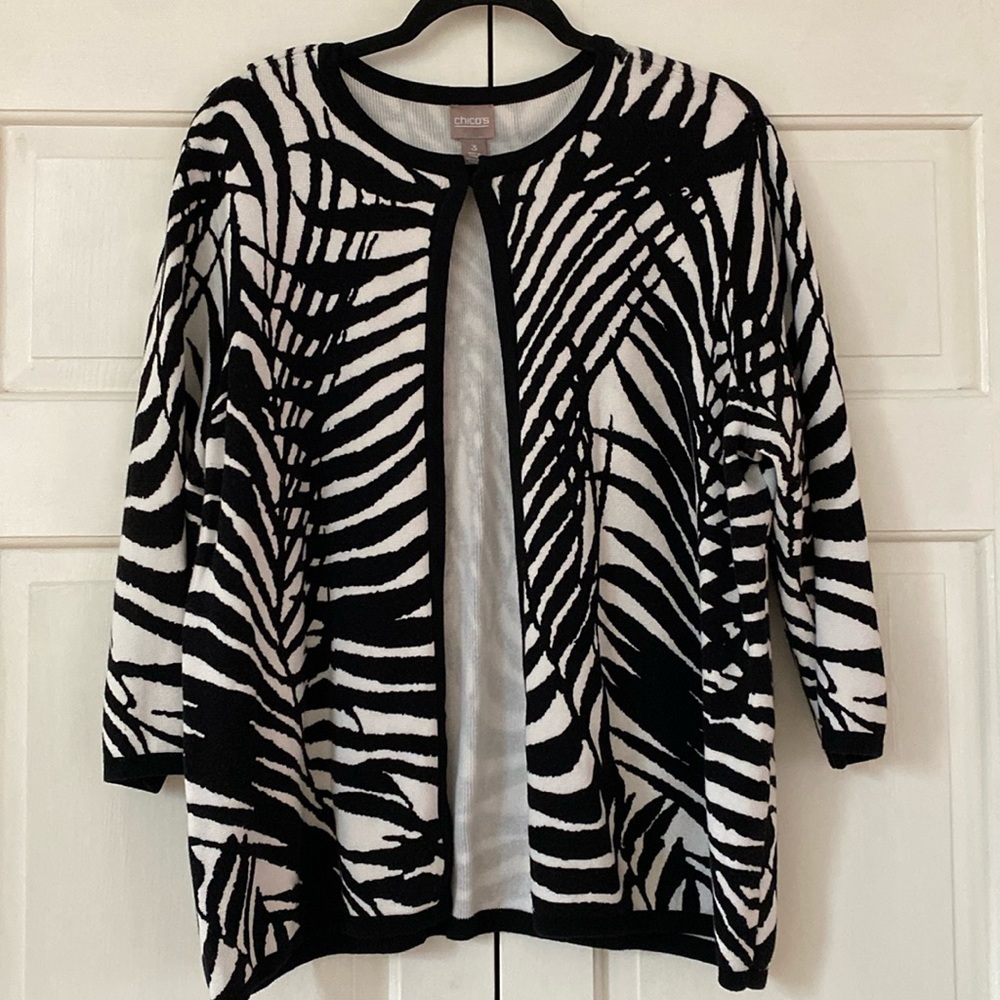 Chico’s Size 3 Black White Cardigan Floral Leafy‎ Print Zebra Stripes Chicos XL